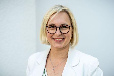 Die kultur- und medienpolitische Sprecherin der CDU/CSU-Bundestagsfraktion, Christiane Schenderlein, wird im Kanzleramt für Sport und Ehrenamt zuständig sein. Sie war in den vergangenen Wochen auch als Kulturstaatsministerin im Gespräch.