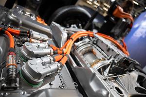 Gesunkene Nachfrage nach E-Autos – Batteriemarkt bricht ein